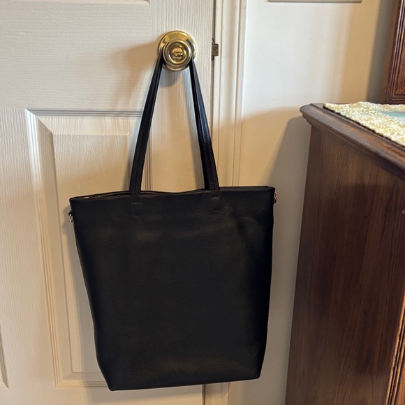 Cuyana soft tall zipped Leather Tote Bag  with Cuyana insert - Picture 3 of 11